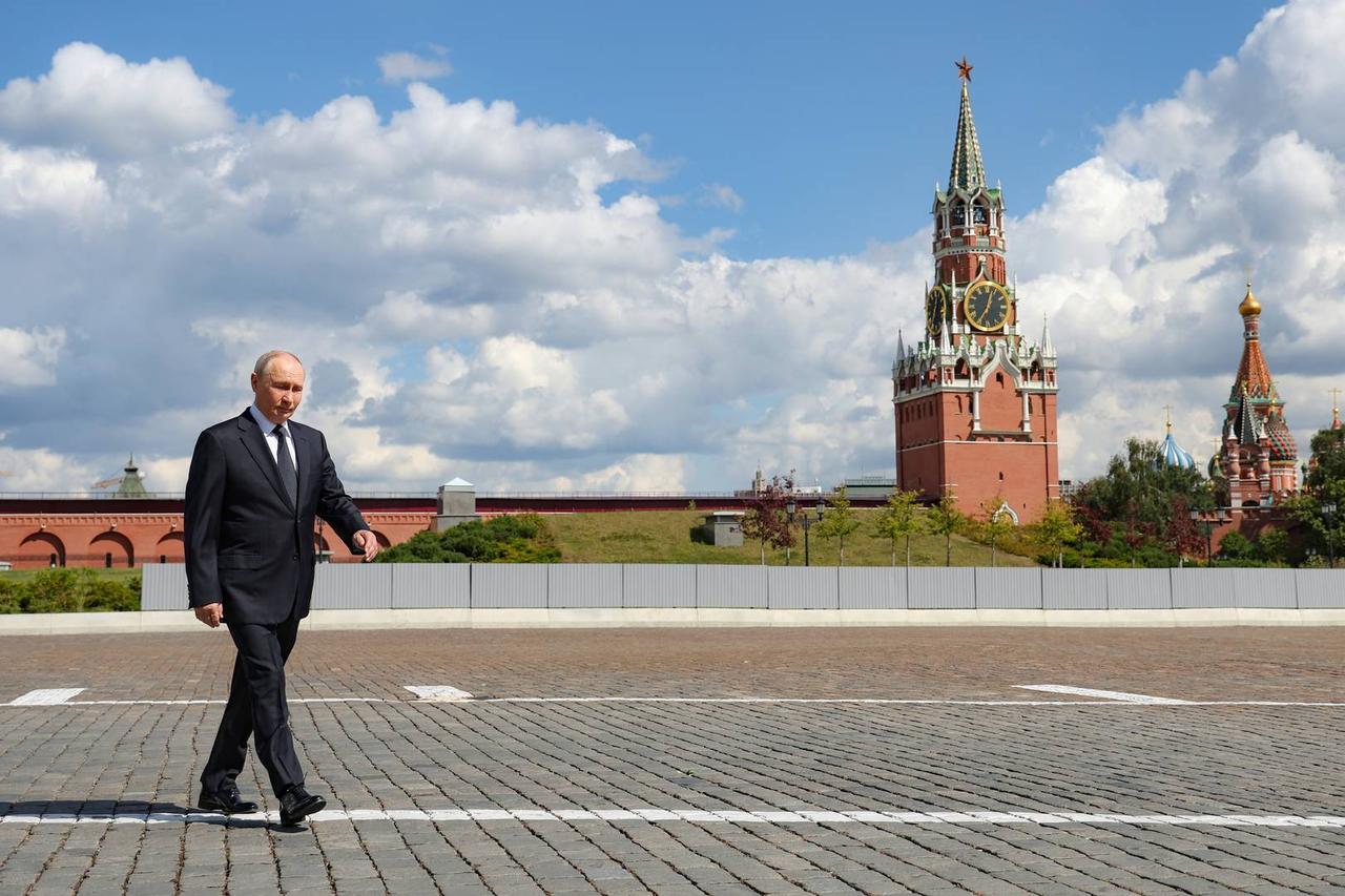Russian hacker group threatens Norwegian services with cyberattacks