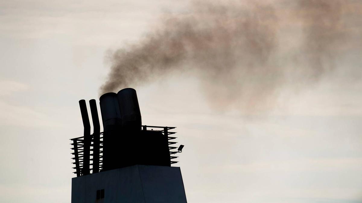 EU presidency seeks to postpone deadline for new shipping quota demands