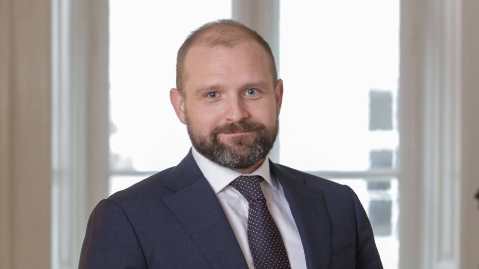 M&A-rådgiver forudser intensiveret kamp mellem industri og fonde om de ...