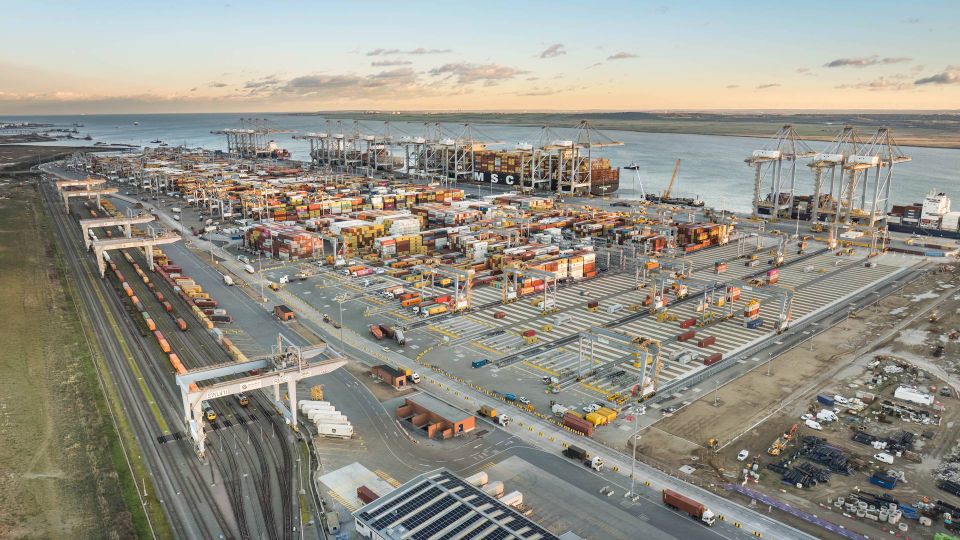 DP World hails milestone container-handling at UK port
