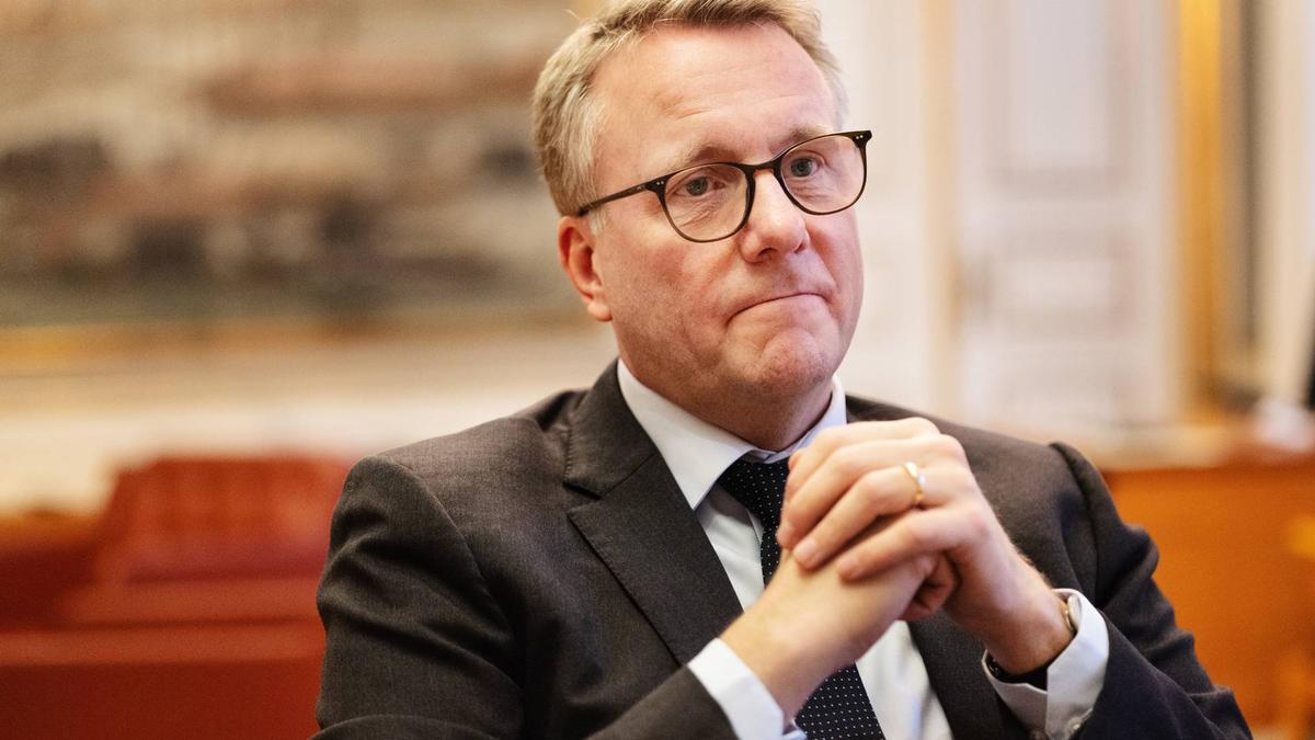 Danish minister will fight for a high CO2 levy on shipping