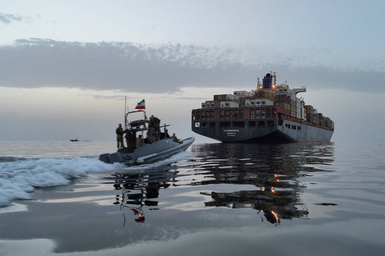 Chinese box ship crosses the Strait of Hormuz amid deadlocked negotiations