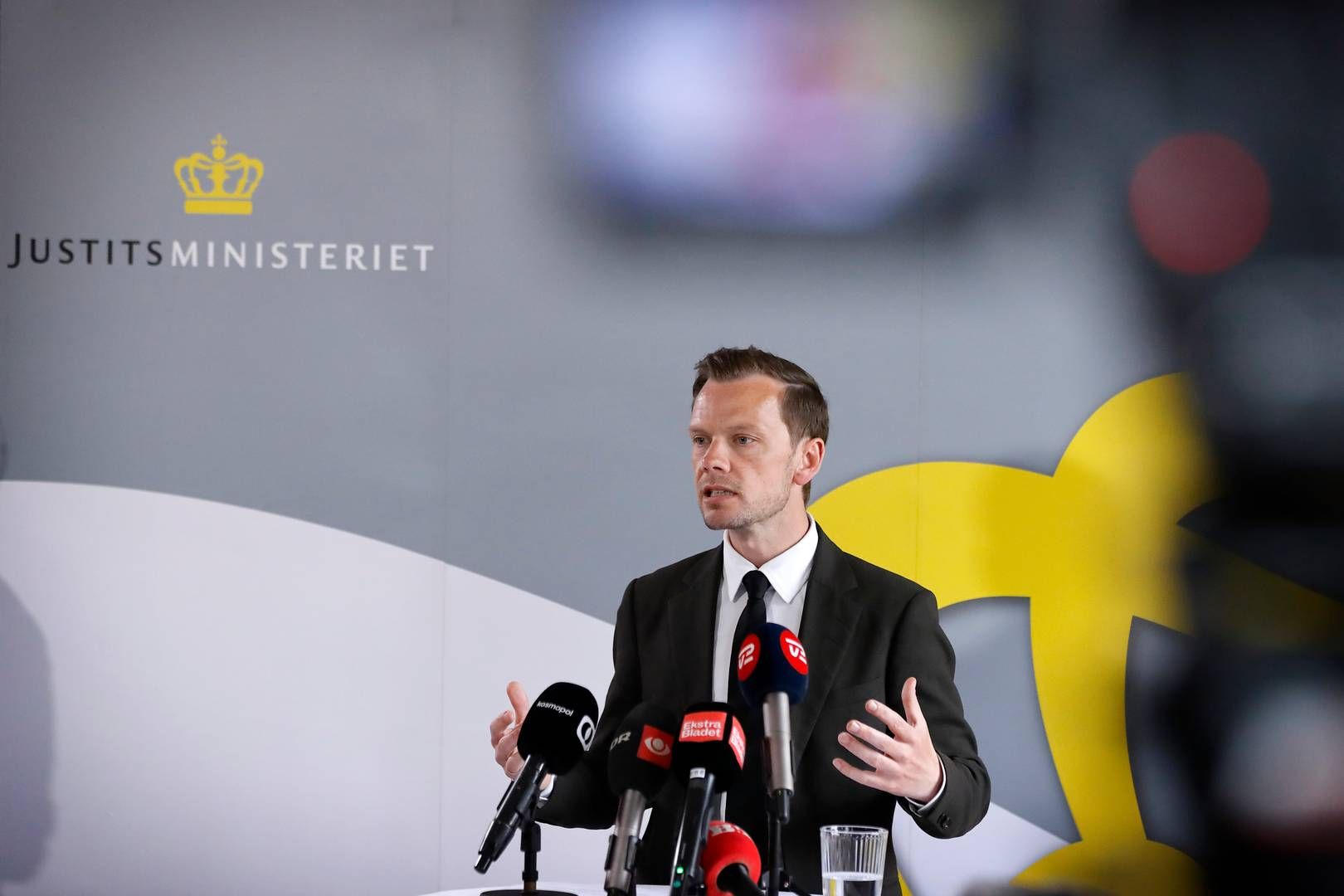 SF kræver nu svar fra justitsminister Peter Hummelgaard (S) (foto) om, hvorfor Danmark fortsat er uafklaret om at slutte sig til minimumsstraffe for sanktionsbrud. (ARKIV). | Foto: Jens Dresling