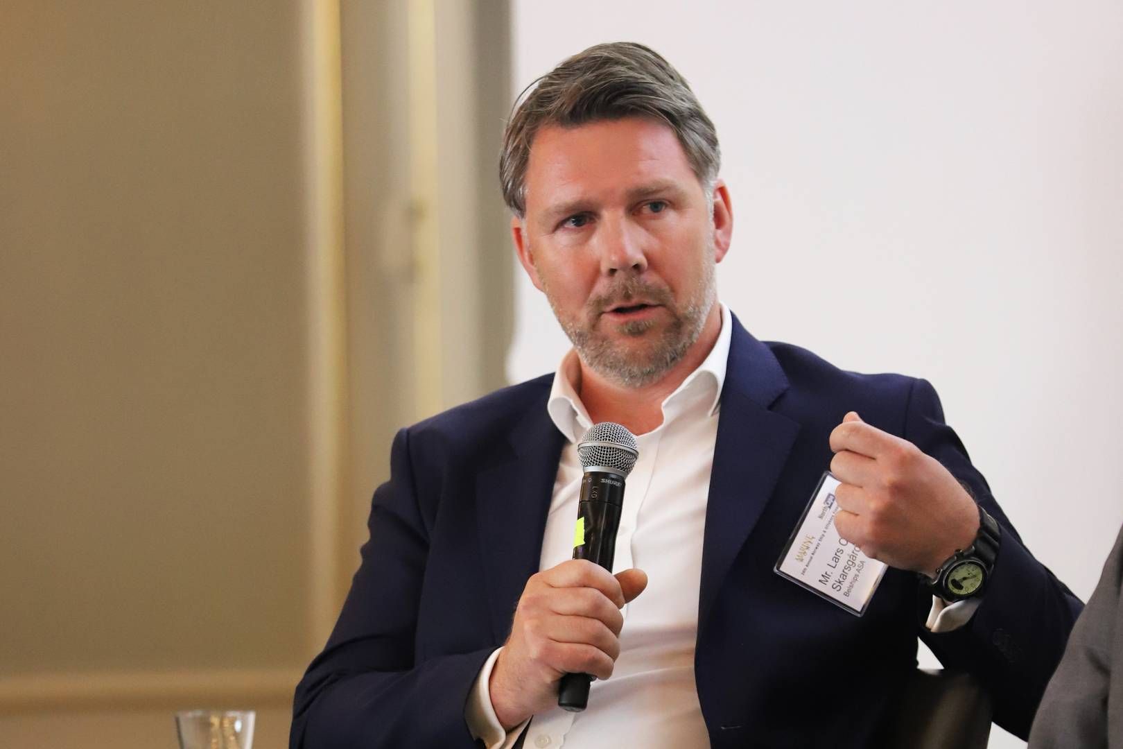 Belships adm. direktør, Lars Christian Skarsgård, under en paneldiskussion på Marine Money i Oslo i 2024. | Foto: Marine Money