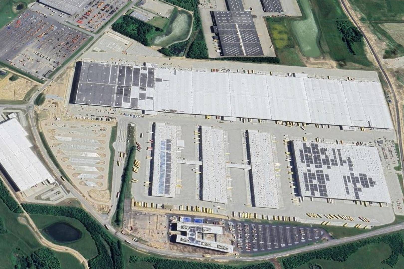 DSV har gennem de seneste år udvidet sine aktiviteter i Erhvervspark Vega ved Horsens markant og opført landets største logistikcenter på et 700.000 kvm stort areal. | Foto: Google Maps