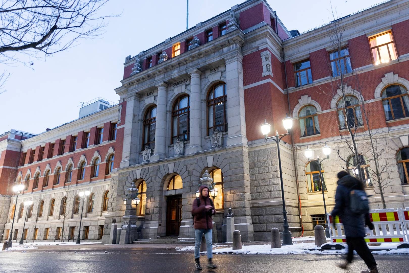 TI SØKERE: Det er ti søkere til de to ledige dommerstillingene i Høyesterett. | Photo: Frederik Ringnes / NTB