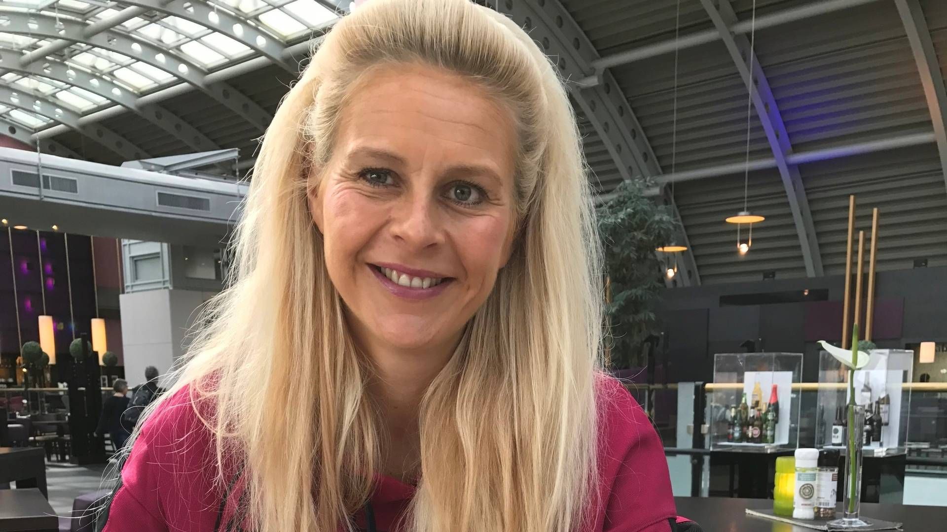 "Opkaldet markerede en skillevej, og de første tanker om fremtiden meldte sig. På det personlige plan om jeg skulle kaste mig ind i det uvisse og give Total en chance eller hellere søge andre veje, når den tid kom," fortæller Christina Heineke Petersen, der endte med at give Total Energies en chance og i dag er direktør, country Services TotalEnergies Danmark. | Photo: TotalEnergies