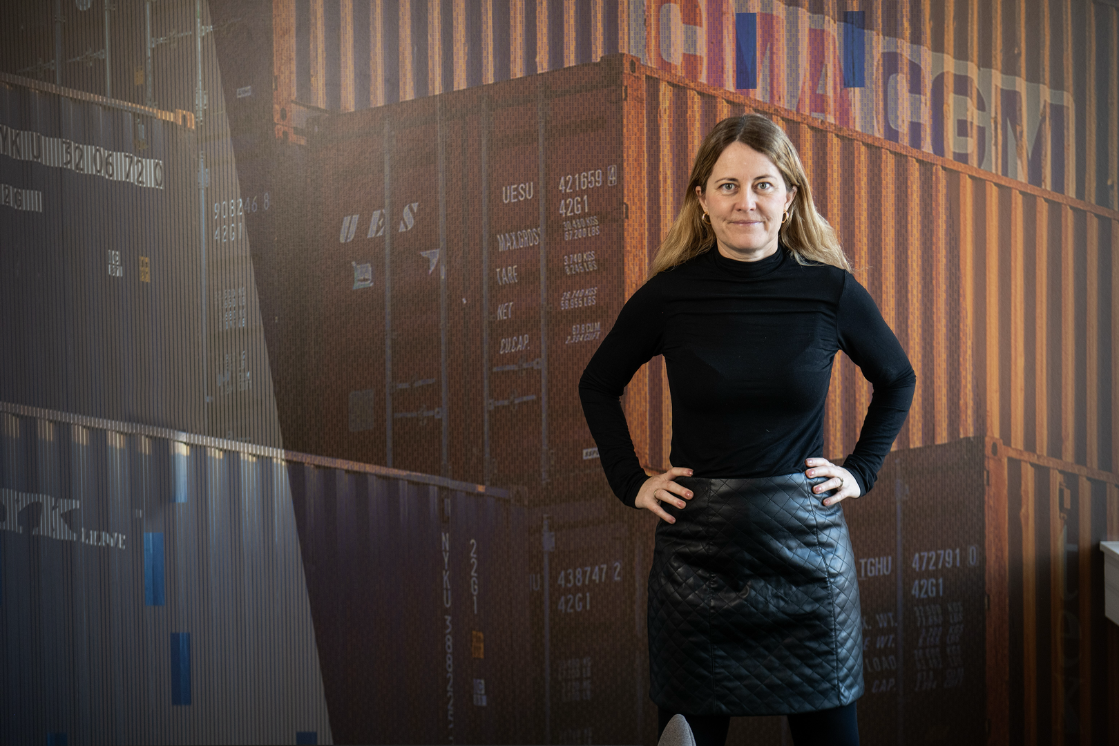 "Da jeg trådte ind ad døren i organisationen, blev jeg mødt af korslagte arme. Jeg var kvinde, ikke ingeniør, ikke fra Vestkysten – og det var mit første lederjob," fortæller Glenda Napier, adm. direktør i Energy Cluster Denmark om sin første arbejdsdag i Esbjerg. | Photo: Energy Cluster Denmark