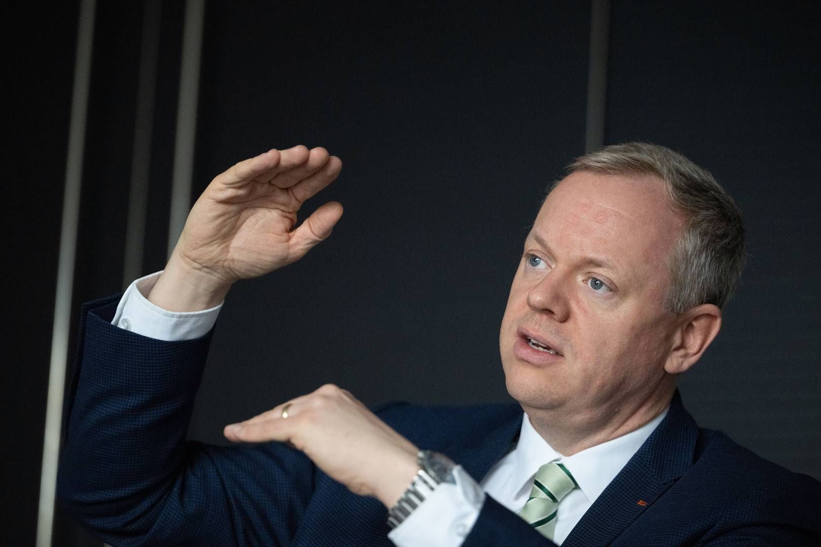 Sparkassen öffnen sich für Kryptowährungen: „Kunden rennen uns nicht die  Tür ein”