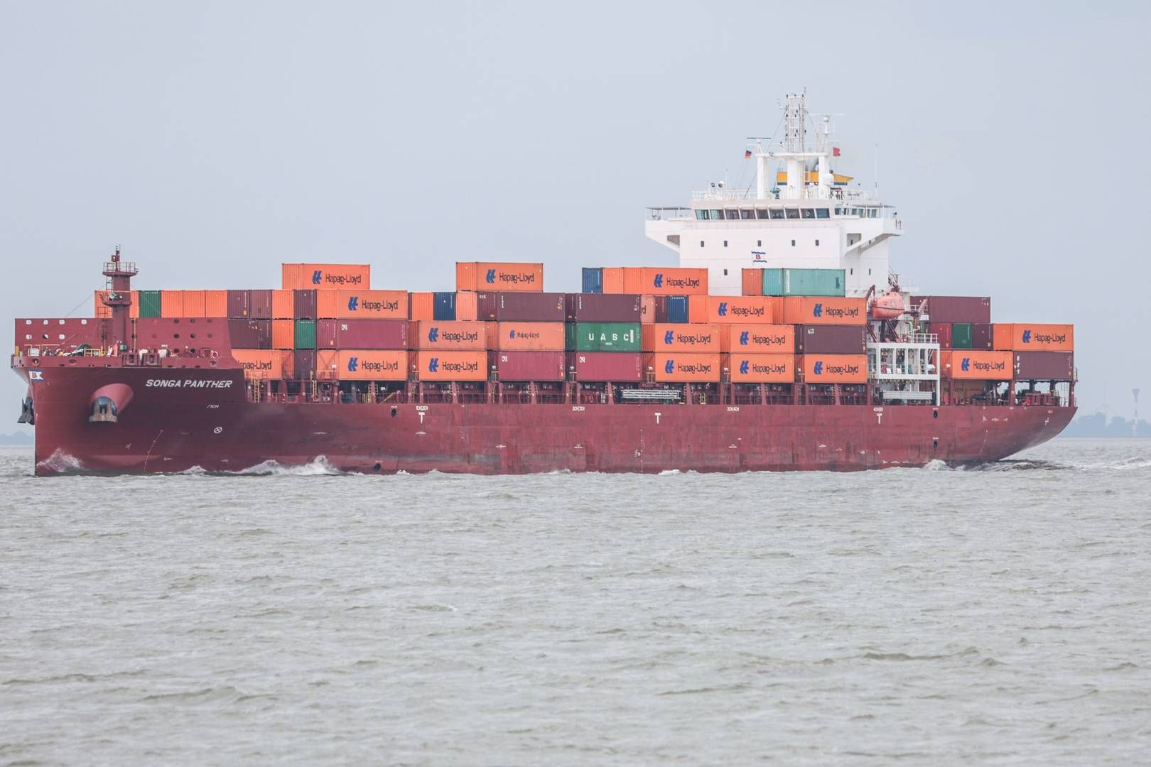 There is currently strong demand for feeder ships, which are smaller container ships. | Foto: Focke Strangmann/picture-alliance/DPA/AP Images