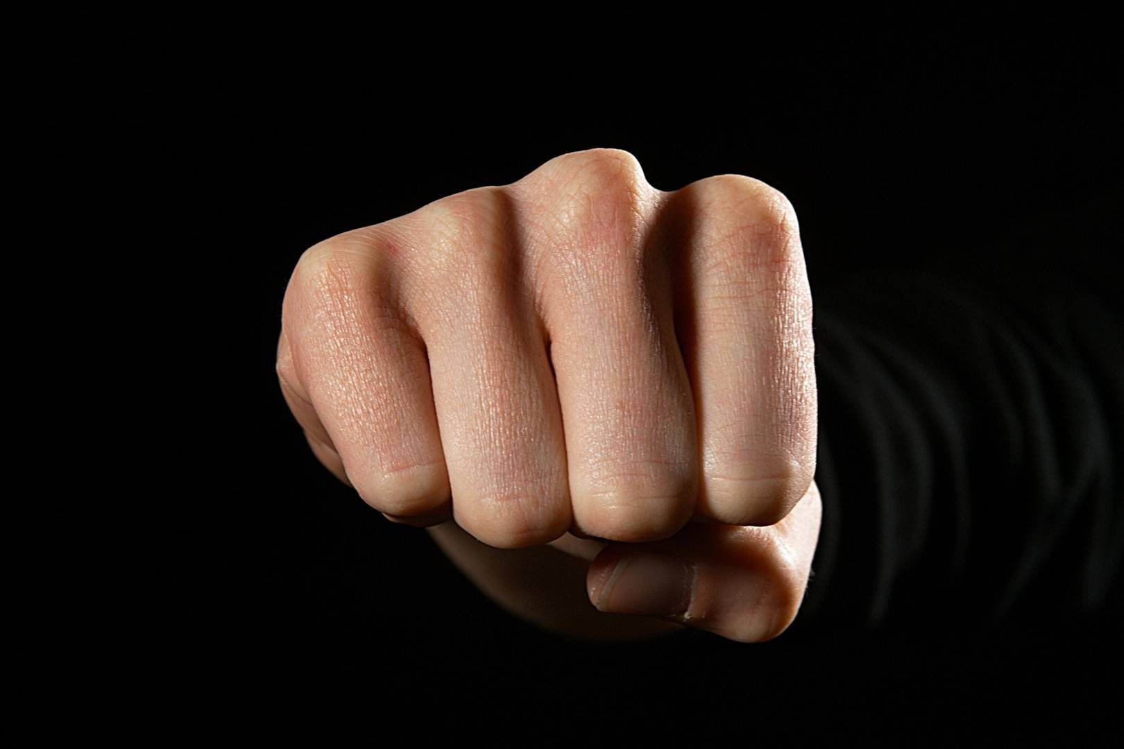 Die Sparkasse setzt ein Zeichen gegen Gewalt. | Photo: picture alliance / imageBROKER | Lacz Gerard