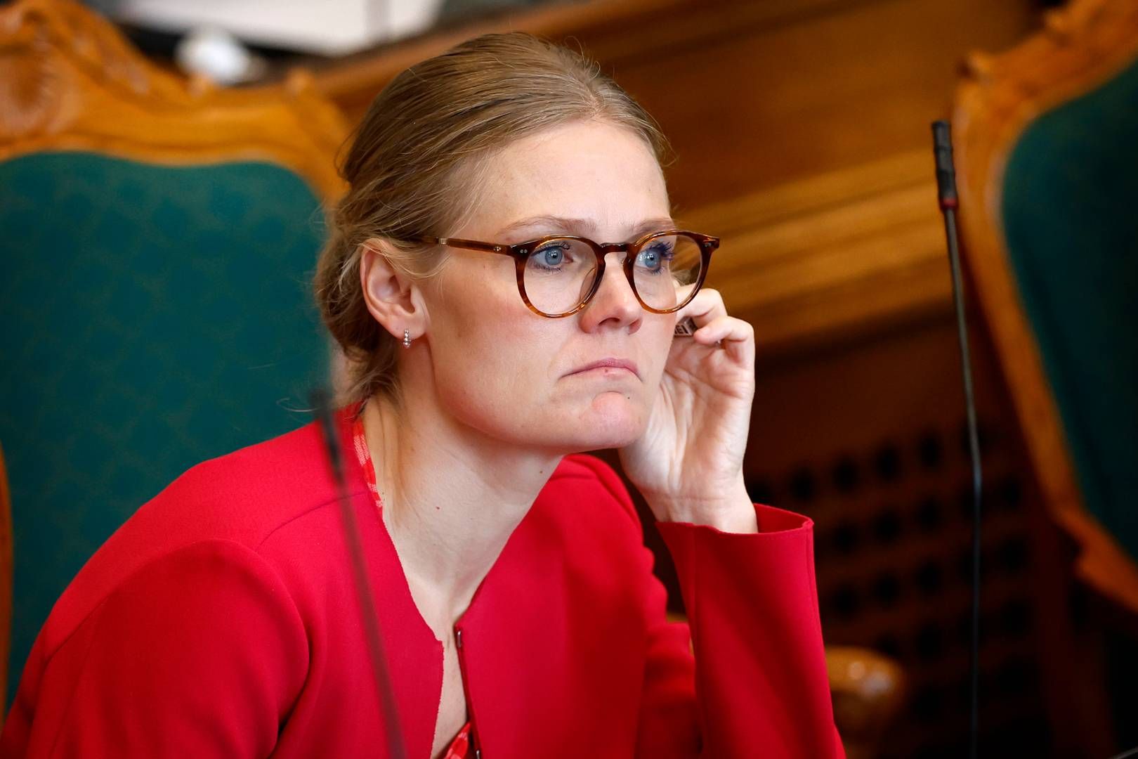 ”Gang på gang bliver det afsløret, at SCT ikke håndterer jord i henhold til og i overensstemmelse med den tilladelse, de har fået,” lød det fra Enhedslisten Leila Stockmarr. | Foto: Jens Dresling