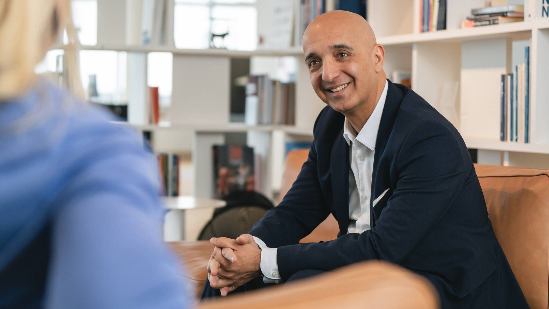 Selvom Novo Nordisk for første gang i dette årtusinde venter tilbagegang i væksten på flere områder, så skal der mere til, før topchef Mike Doustdar vil kalde det en krise for medicinalselskabet.