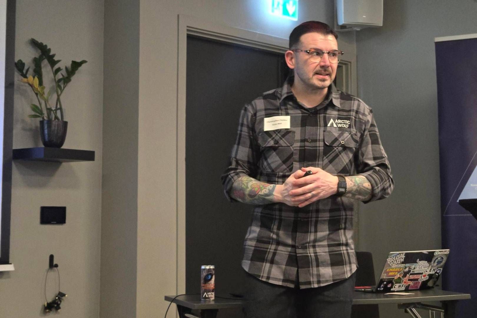 EKSPLOSIV VEKST I HENDELSER: Christopher Fielder, teknologidirektør i Arctic Wolf, ber virksomheter få på plass en KI-policy umiddelbart. | Foto: Torgeir Kveim Sti