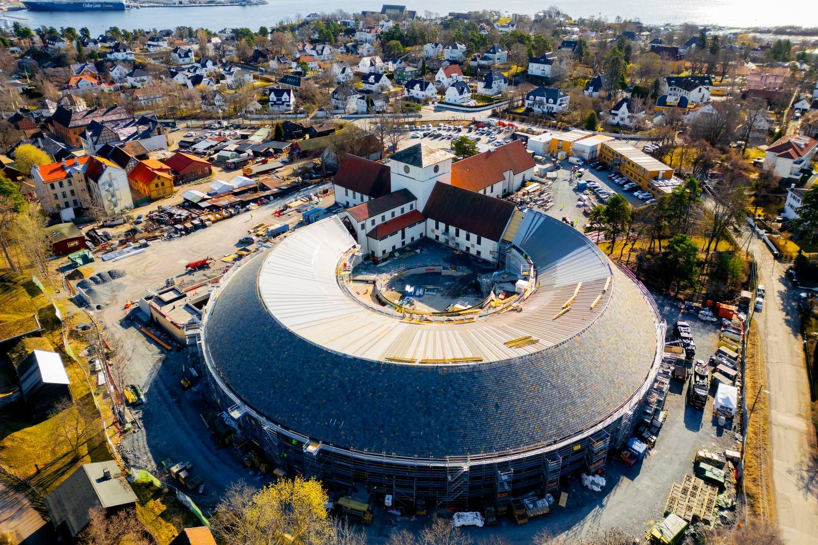 KAN BLI RAMMET AV KONKURS: Dronebilde av det nye Vikingtidsmuseet på Bygdøy. | Foto: Stian Lysberg Solum / NTB