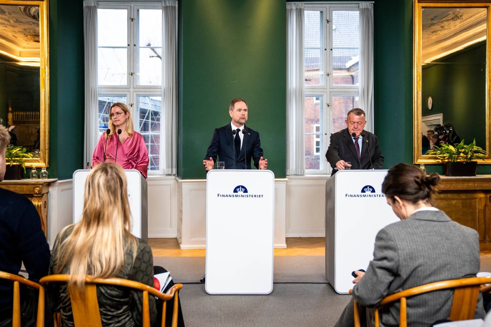 Regeringens 2035-plan blev præsenteret tirsdag ved et pressemøde i Finansministeriet. Fra venstre ses økonomiminister Stephanie Lose (V), finansminister Nicolai Wammen (S) og udenrigsminister Lars Løkke Rasmussen (M). | Photo: Ida Marie Odgaard