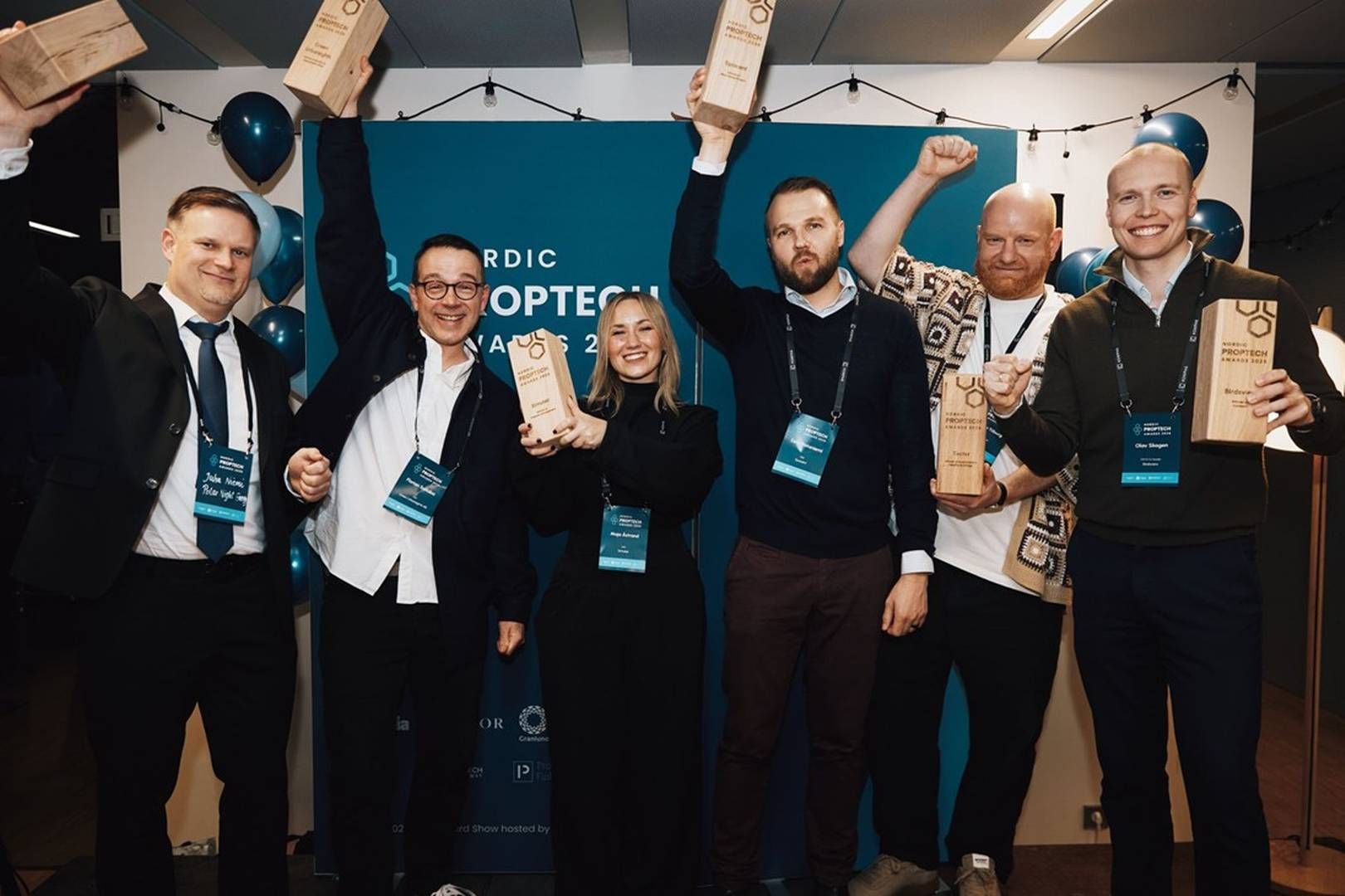 Vinderne af Nordic Proptech Awards 2026 – fra venstre er det repræsentanter fra Polar Night Energy (Finland), Green Urbansights (Sverige), Simulair (Sverige), Spacent (Finland), Tector (Danmark), Birdview (Norge). | Foto: PR / Proptech Denmark